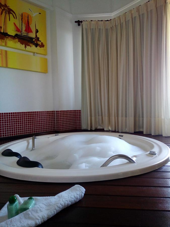 Raio Do Sol Residence บอมบินญัส ภายนอก รูปภาพ